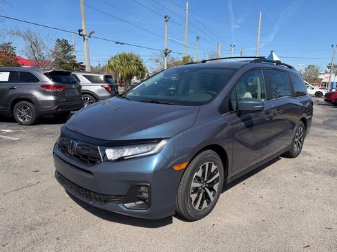 New 2026 Honda Odyssey EX-L image 2