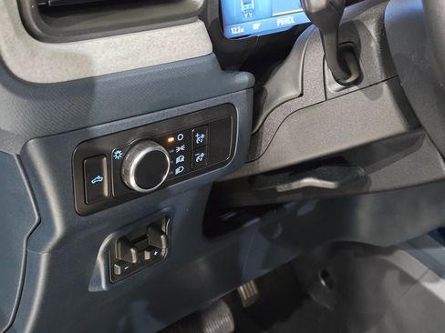 New 2025 Ford Maverick XLT image 17