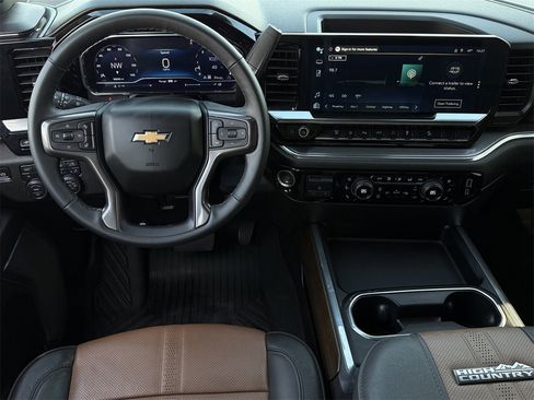 Certified 2024 Chevrolet Silverado 2500 High Country w/ High Country Premium Package image 12
