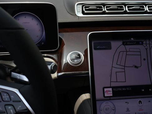 Certified 2023 Mercedes-Benz S 580 4MATIC Sedan image 31