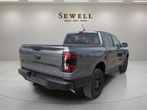 New 2026 Ford Ranger XLT w/ Black Appearance Package image 4