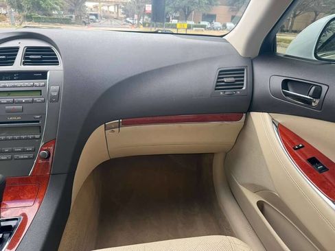 Used 2011 Lexus ES 350 image 21