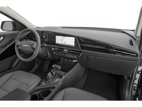 Used 2023 Kia Niro EX image 18