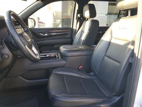 Used 2024 GMC Yukon XL Denali image 21