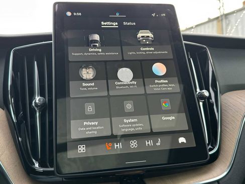 New 2026 Volvo XC60 B5 Core w/ Climate Package image 29