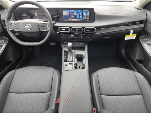 New 2026 Nissan Sentra SR FWD image 13