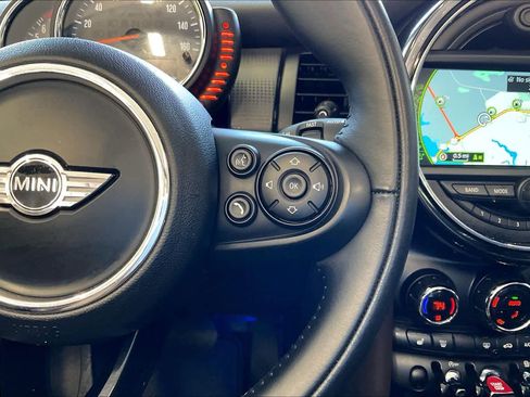 Used 2017 MINI Cooper Convertible image 24