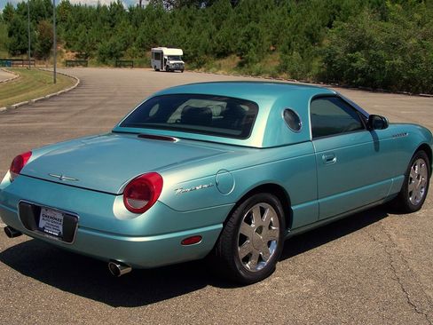 Used 2002 Ford Thunderbird image 4