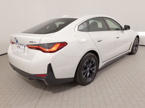 Used 2025 BMW i4 xDrive40i w/ Premium Package AWD/4WD image 11