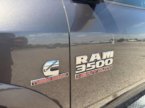 Used 2018 RAM 3500 Laramie AWD/4WD image 12