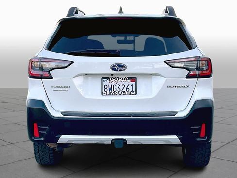 Used 2021 Subaru Outback Limited image 8