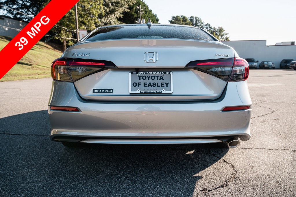 Used 2025 Honda Civic Sport image 6