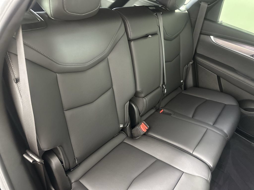 Used 2023 Cadillac XT5 Luxury FWD image 29