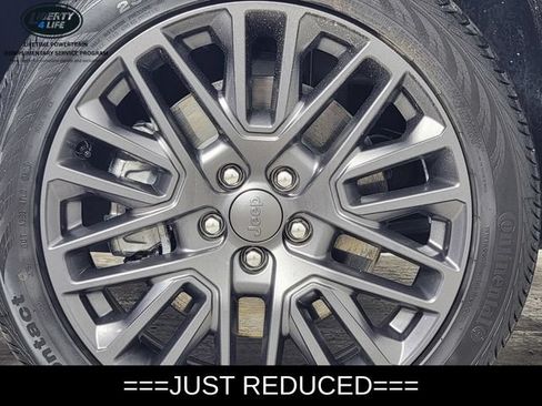 Used 2023 Jeep Compass Limited AWD/4WD image 10