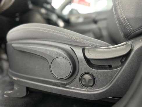 Used 2020 Hyundai Santa Fe SE image 23