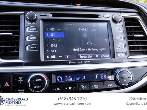 Used 2019 Toyota Highlander SE AWD/4WD image 44