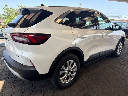 Certified 2023 Ford Escape Active AWD/4WD image 6