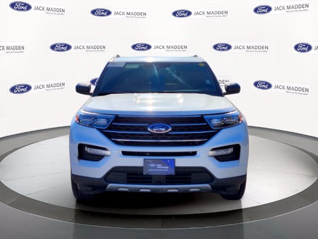 Certified 2020 Ford Explorer XLT w/ Equipment Group 202A AWD/4WD image 8
