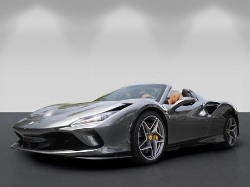 Used 2022 Ferrari F8 Tributo RWD image 7