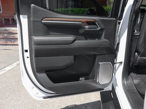 Used 2024 Chevrolet Silverado 1500 High Country w/ Technology Package image 37