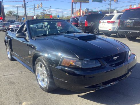 Used 2004 Ford Mustang GT image 10