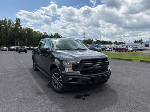 Used 2018 Ford F150 XLT w/ Equipment Group 302A Luxury AWD/4WD image 1