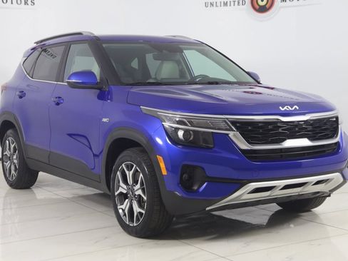 Used 2023 Kia Seltos EX image 22