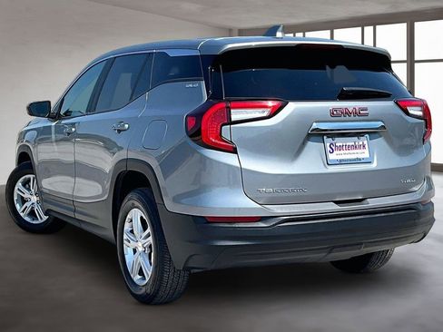 Used 2024 GMC Terrain SLE AWD/4WD image 4