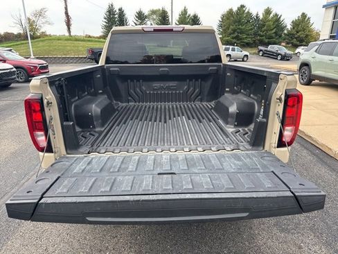 Used 2023 GMC Sierra 1500 Elevation image 21