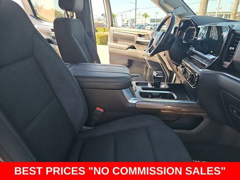 Used 2024 Chevrolet Silverado 1500 LT Trail Boss w/ Protection Package AWD/4WD image 10