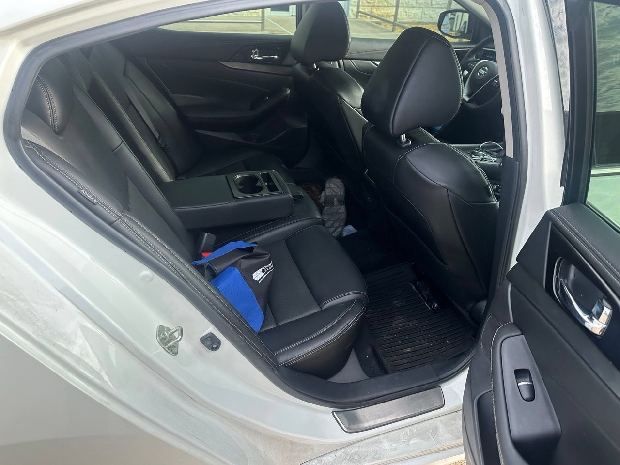 Used 2019 Nissan Maxima 3.5 SV w/ Floor Mat Group FWD image 9