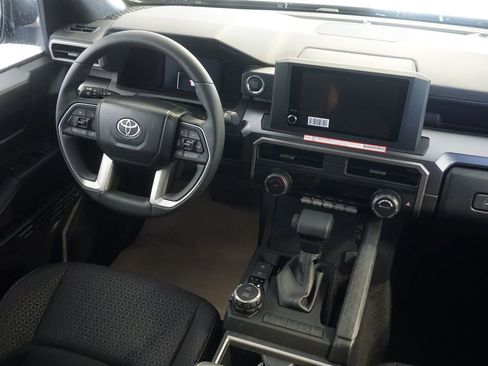 New 2026 Toyota 4Runner SR5 AWD/4WD image 26