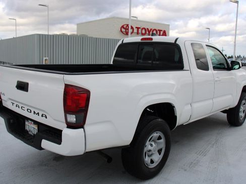Certified 2023 Toyota Tacoma SR image 3