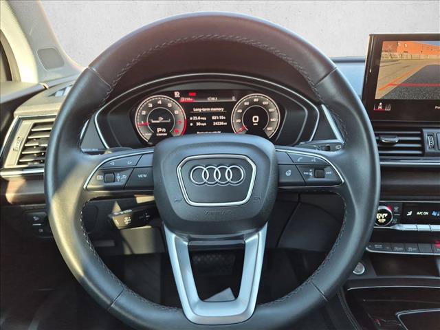 Used 2023 Audi Q5 2.0T Premium Plus w/ Premium Plus Package AWD/4WD image 12