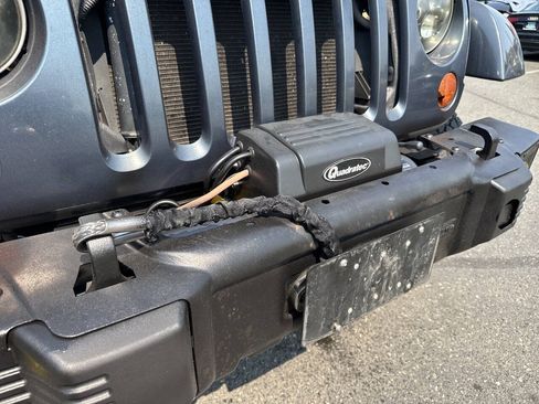 Used 2008 Jeep Wrangler Unlimited Sahara AWD/4WD image 11