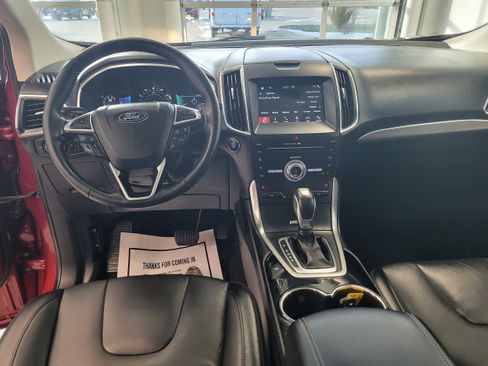 Used 2018 Ford Edge Titanium w/ Ford Safe & Smart Package image 14