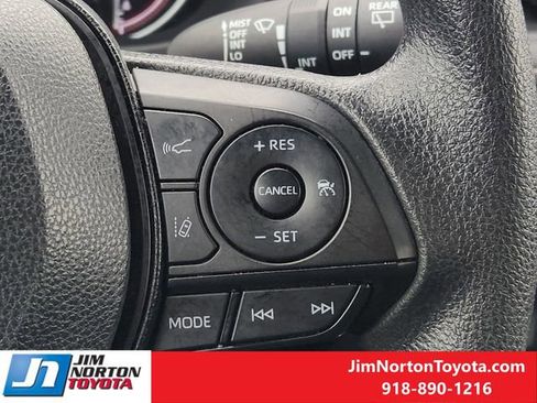 Used 2024 Toyota RAV4 XLE image 30