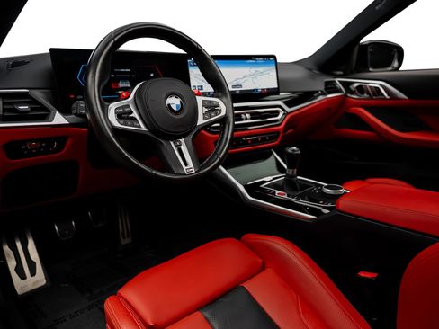 Used 2024 BMW M4 Coupe w/ Executive Package RWD image 31