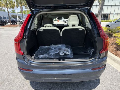Certified 2023 Volvo XC90 B5 Core w/ Protection Package Premier image 33