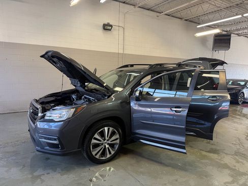 Used 2020 Subaru Ascent Touring w/ Popular Package #2A image 9