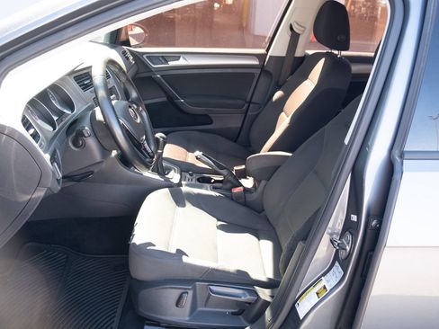 Used 2016 Volkswagen Golf S FWD image 9