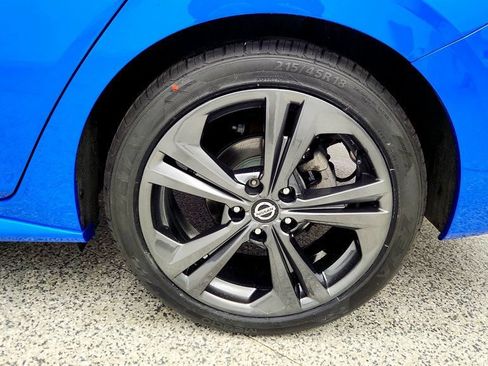 Used 2021 Nissan Sentra SR FWD image 9