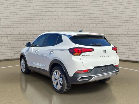 Used 2024 Buick Encore GX Preferred w/ Comfort Package FWD image 7