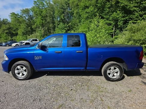 Used 2019 RAM 1500 Express AWD/4WD image 7
