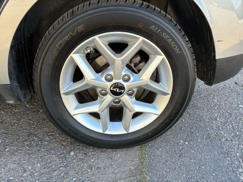 Used 2025 Kia Soul LX w/ LX Technology Package image 28