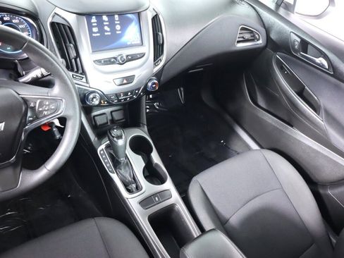 Used 2018 Chevrolet Cruze LT w/ LT Fleet Convenience Package FWD image 30
