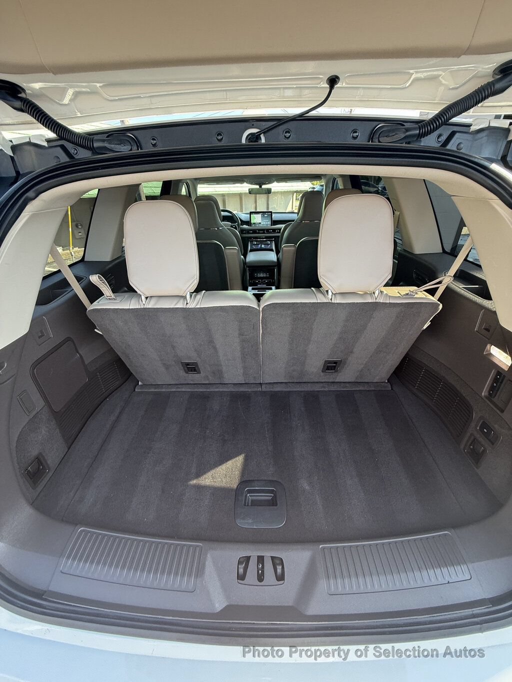 Used 2022 Lincoln Aviator Grand Touring w/ Equipment Group 301A AWD/4WD image 43