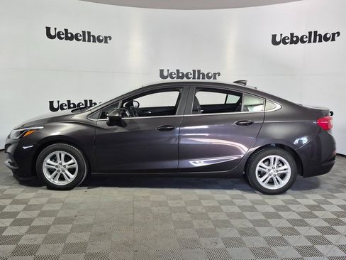 Used 2016 Chevrolet Cruze LT image 4