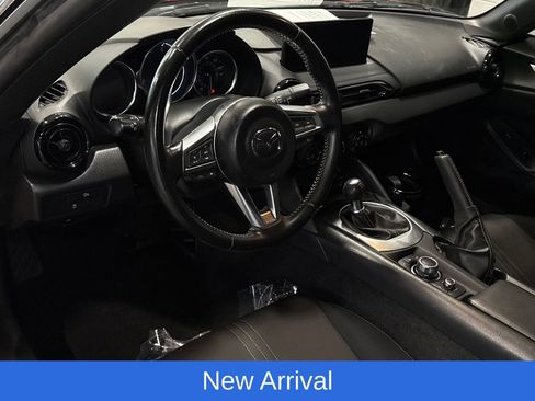 Used 2024 MAZDA MX-5 Miata Sport RWD image 5