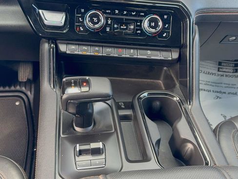 Used 2023 GMC Sierra 1500 AT4 w/ AT4 Premium Package image 20